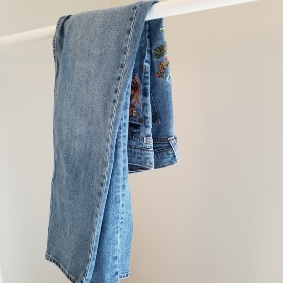 Jeans - Picture 3 of 8